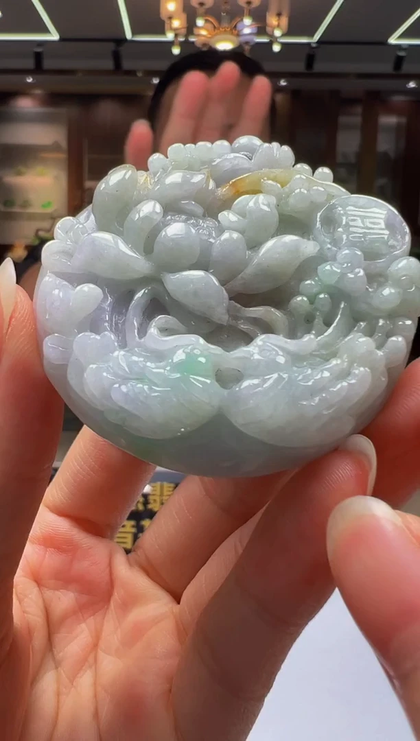 翡翠未镶嵌颈饰Q2025-7-23-65