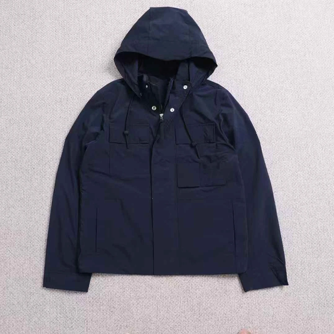 小艾的简洁时尚短款派克大衣春秋运动户外连帽solotex防水夹克