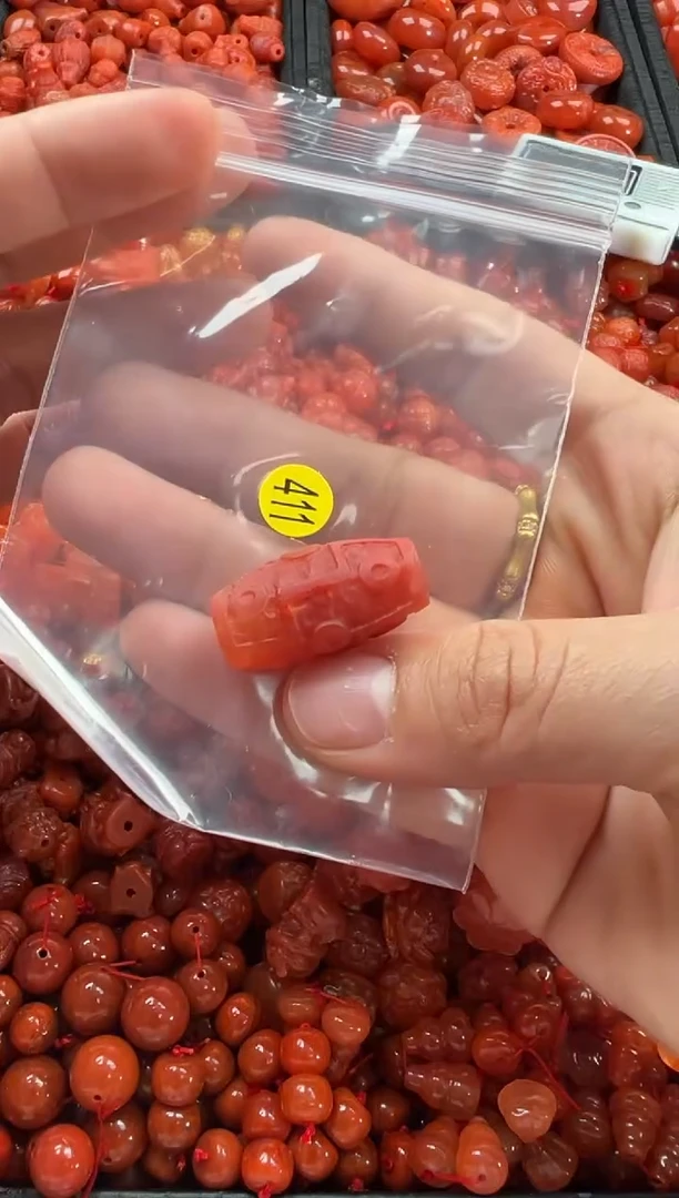 【闪购商品】南红玛瑙颈饰未镶嵌1