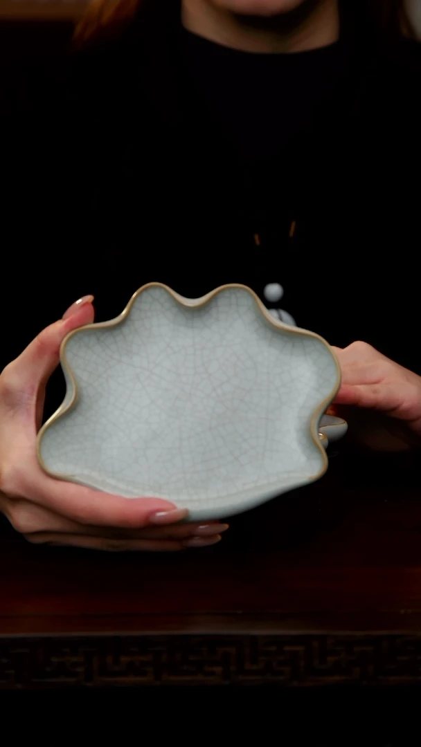 杯信*养好的一叶莲1（拍下联系客服核对订单