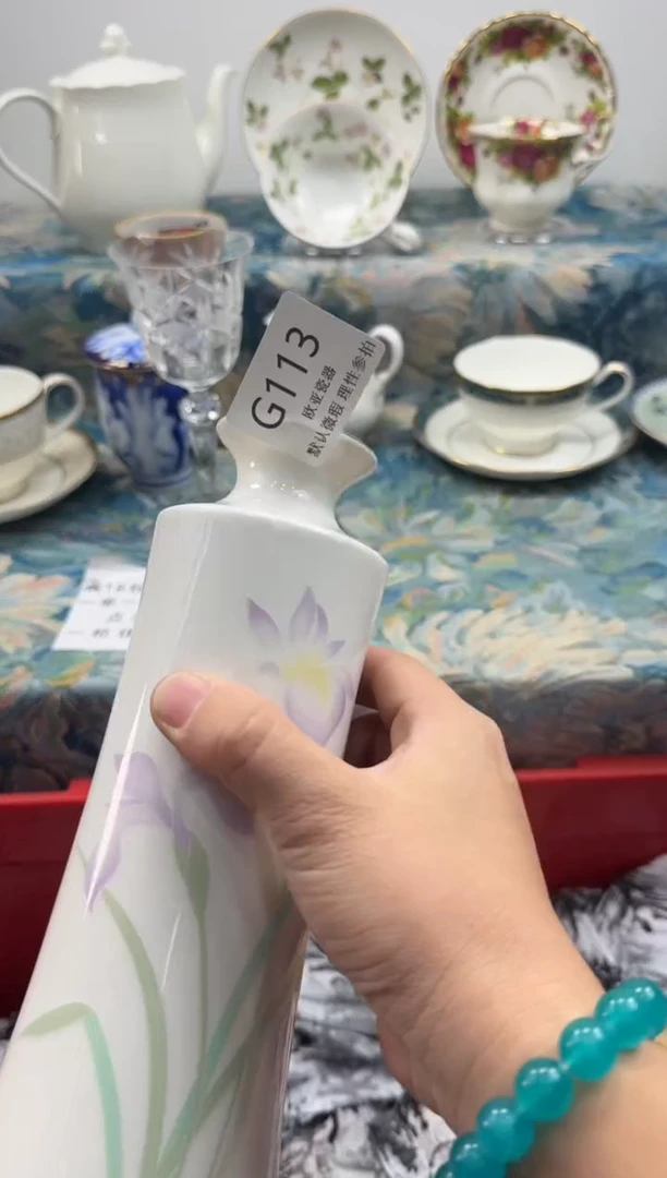 瓷片琥****雪      G113