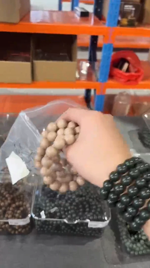 线香雪月白虎合香珠1.5尺寸单圈