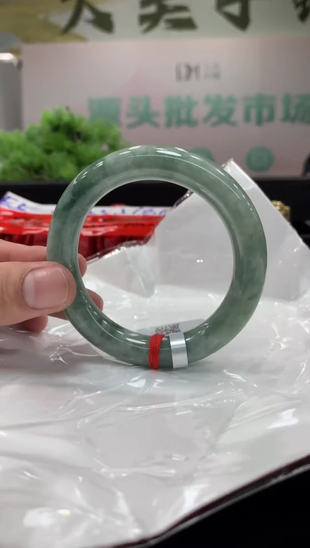 未镶嵌手镯翡翠翡翠手镯