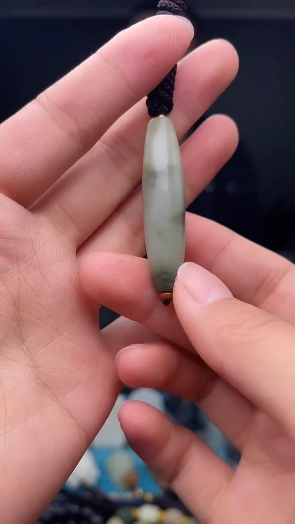 未镶嵌和田玉挂件1