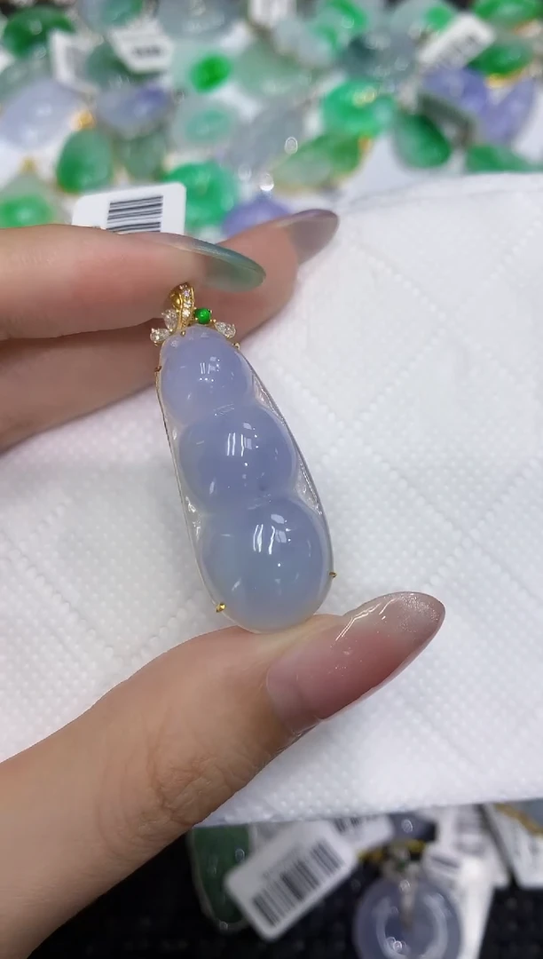 翡翠18K金镶嵌颈饰111111111111