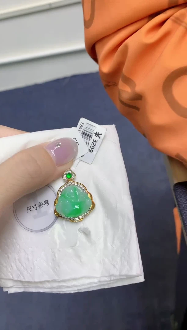 颈饰未镶嵌翡翠天然缅甸翡翠A货百元以上9元证书费自理