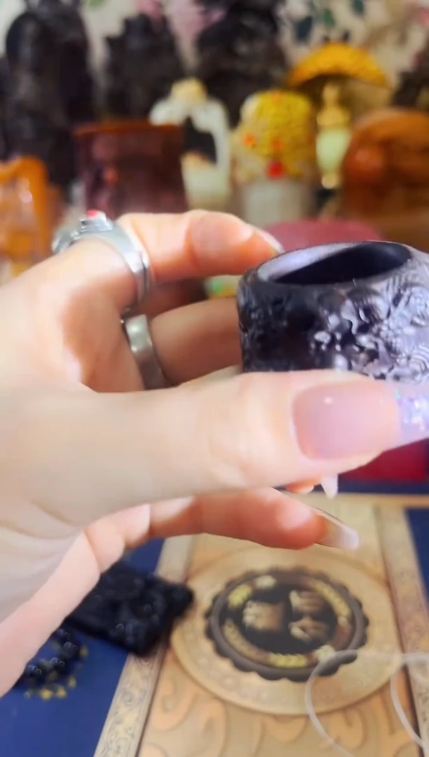 沉扳指老板娘主播推荐推荐