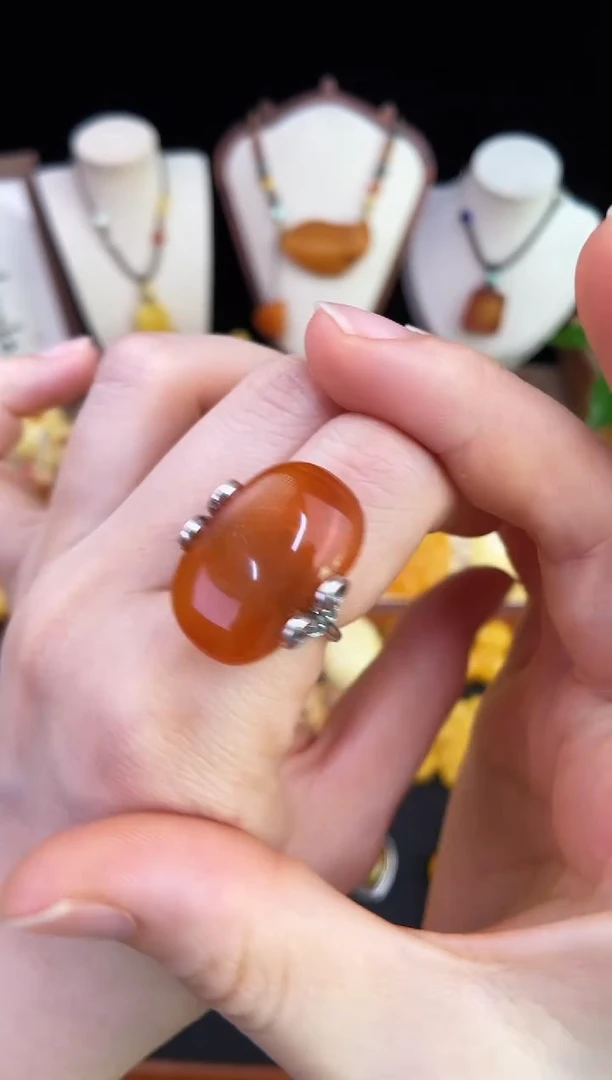 琥珀未镶嵌珠宝奇石柒月