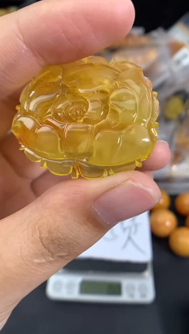 蜜蜡未镶嵌珠宝奇石1