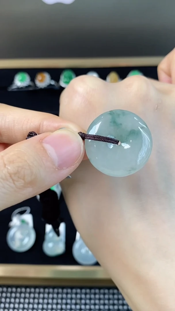 翡翠未镶嵌吊坠(不含链)翡翠平安扣