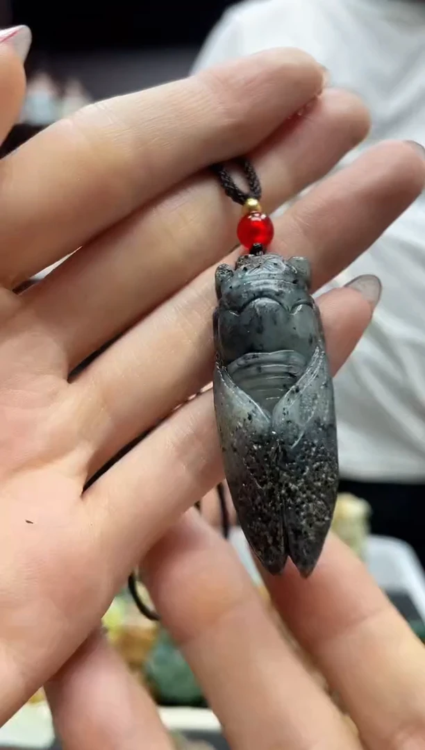 未镶嵌岫玉吊坠·