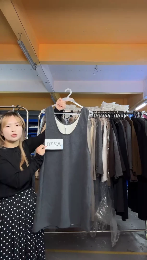 A270灰色吊带裙均码