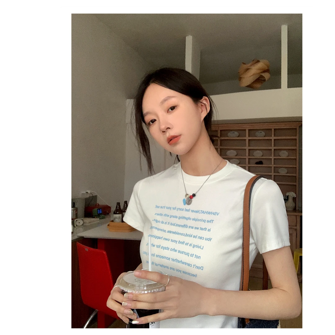 Vs what「元氧少女」韩版简约正肩字母短袖t恤女夏季休闲修身上衣