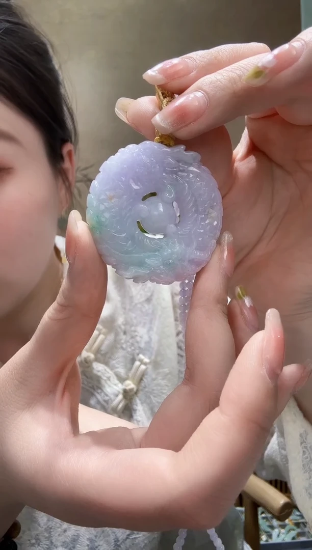 翡翠未镶嵌颈饰吊坠