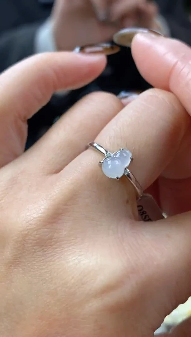 颈饰银S925镶嵌翡翠18826