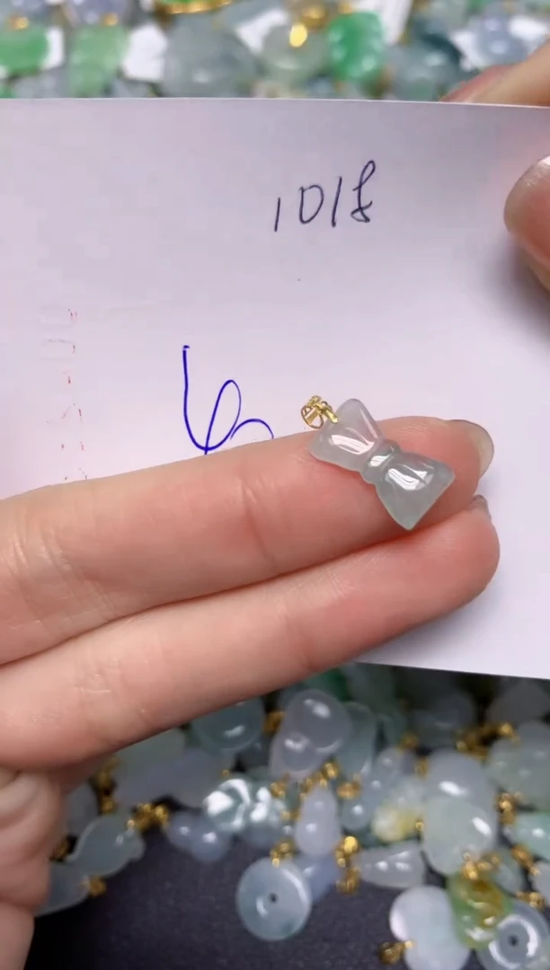 【闪购商品】翡翠颈饰18K金镶嵌 天然翡翠A货