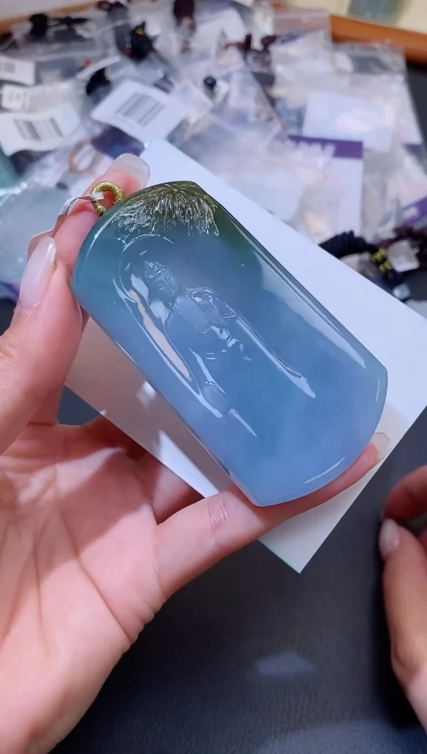 翡翠未镶嵌颈饰飞****～缅甸天然翡翠