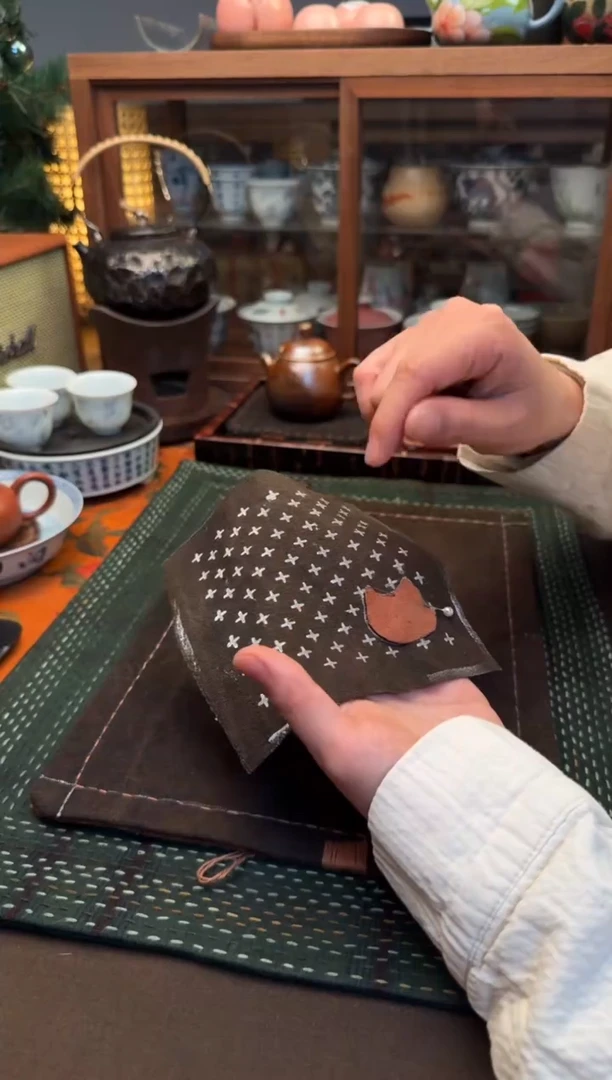 【闪购商品】织绣Cici手作刺子绣植物染茶席-咖猫