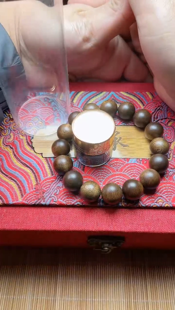 【闪购商品】沉香手串海南绿棋沉水B1430890