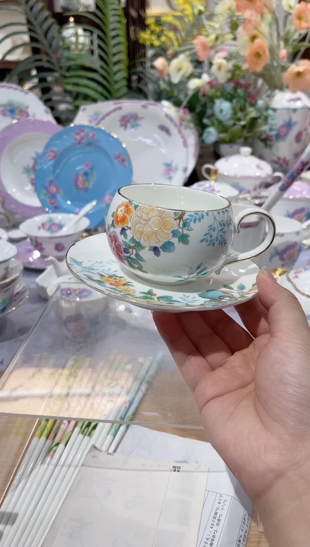 36%以上骨粉骨瓷圆球杯碟