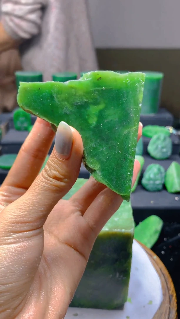 未镶嵌和田玉珠宝半成品1