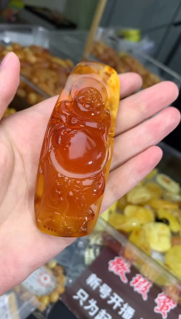 蜜蜡未镶嵌珠宝奇石90
