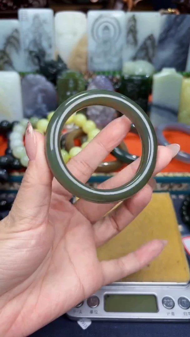 颈饰未镶嵌和田玉和田玉