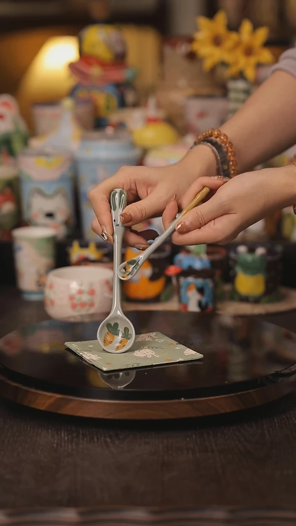 随机景德镇釉下彩绘设计师款式陶瓷