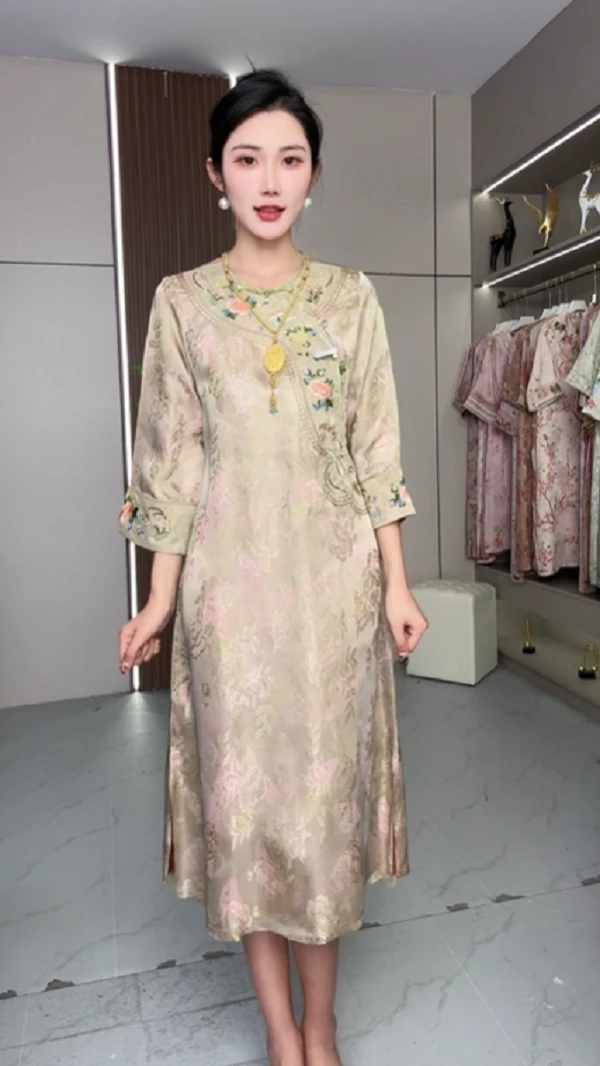 0358-常熟新中式秋季新款气质百搭长袖刺绣连衣裙