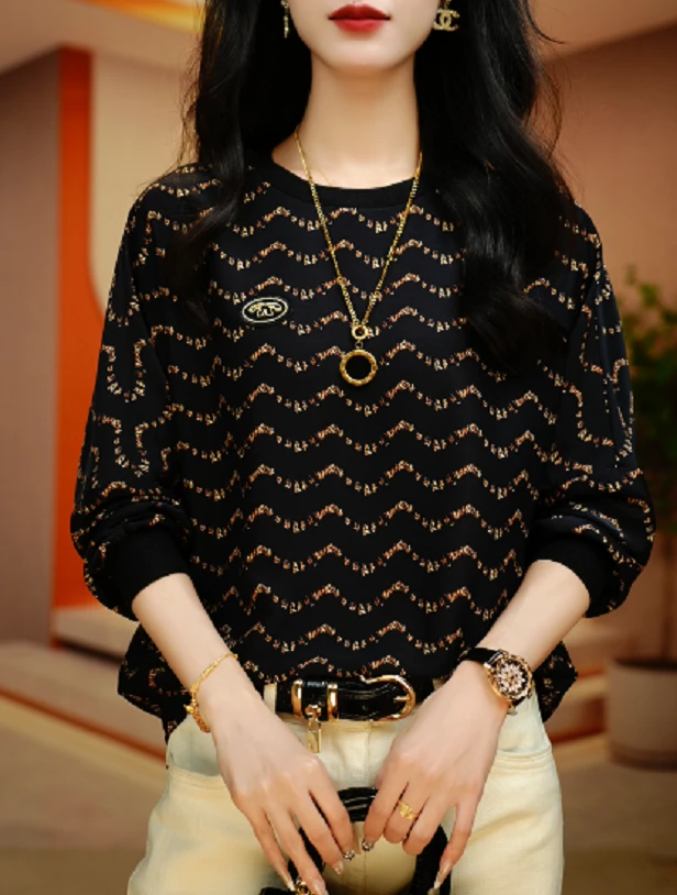 鎏金铄石-高端长袖时尚上衣女显瘦显白百搭印花圆领减龄