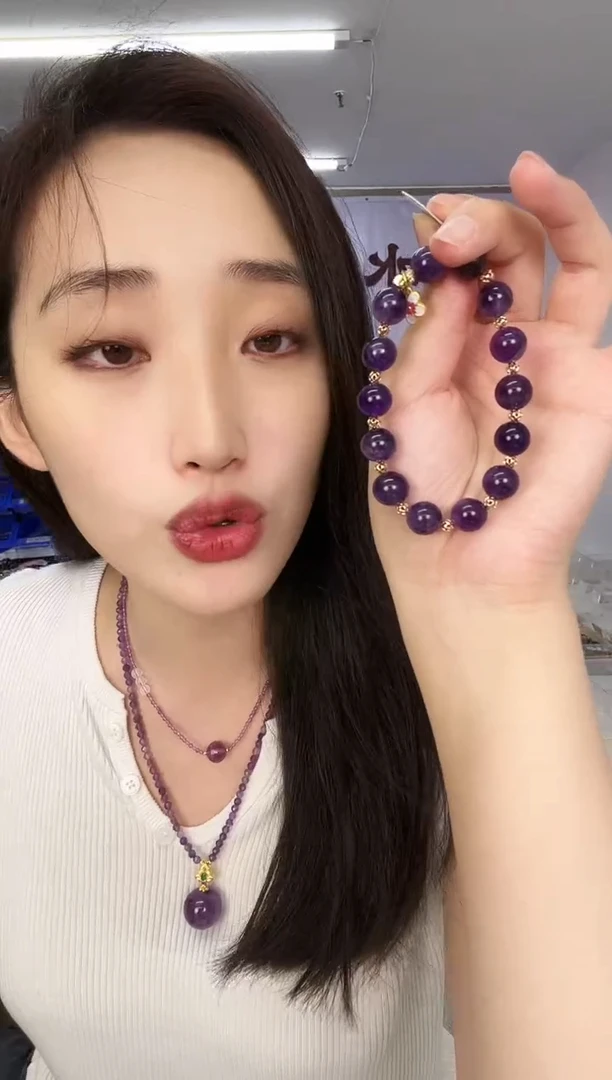 水晶手链未镶嵌天然珠宝多样性发其一