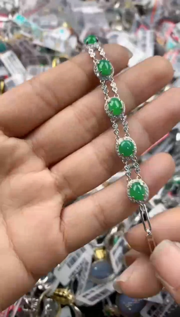 银S925镶嵌戒指翡翠666         8