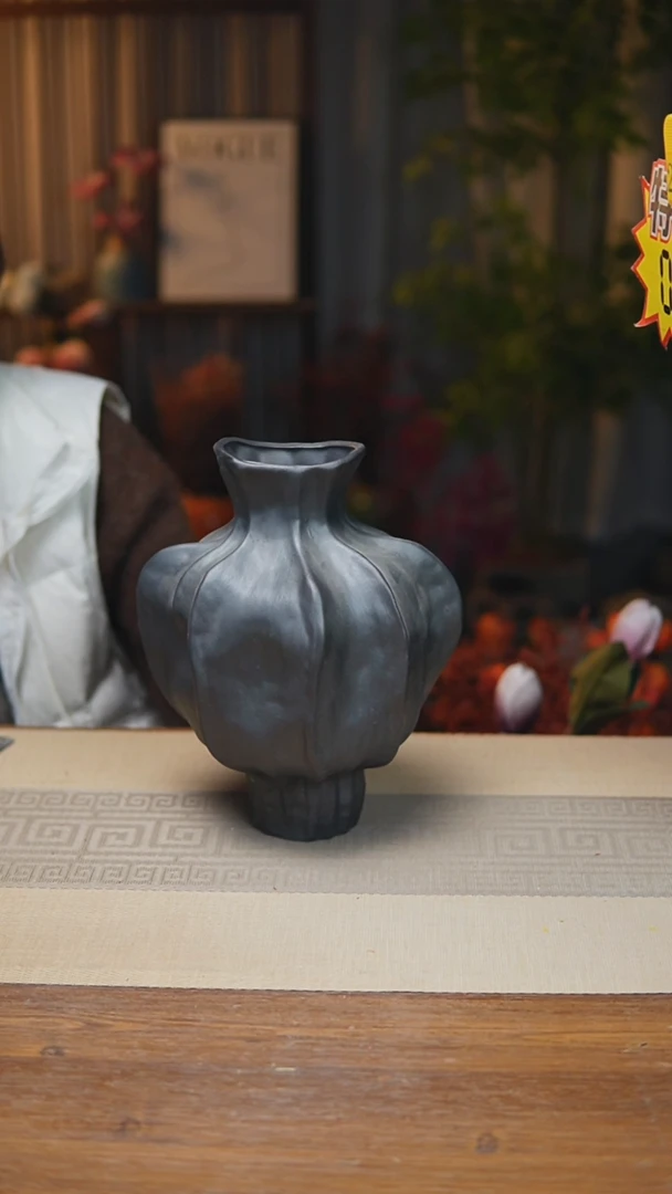 异形花器黑色胖南瓜