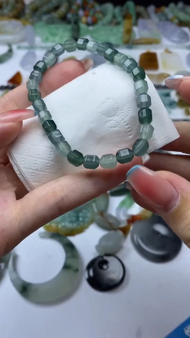 未镶嵌定制翡翠毛货定制不退不换