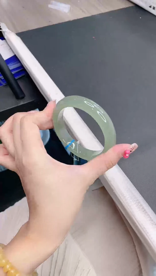 石英质玉手镯未镶嵌16G61-58