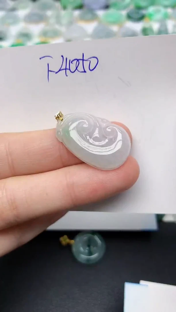 颈饰18K金镶嵌翡翠天然缅甸A货翡翠百元以上9元证书费自理