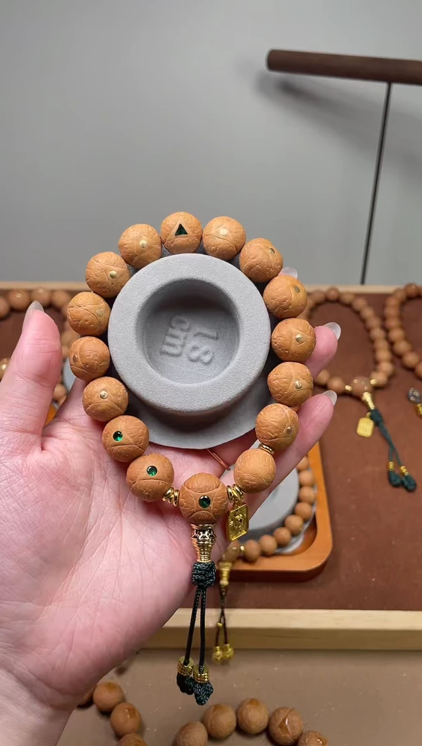 吊坠凤眼菩提木款镶嵌