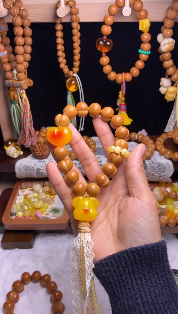 吊坠猴头核桃光面福利款手持