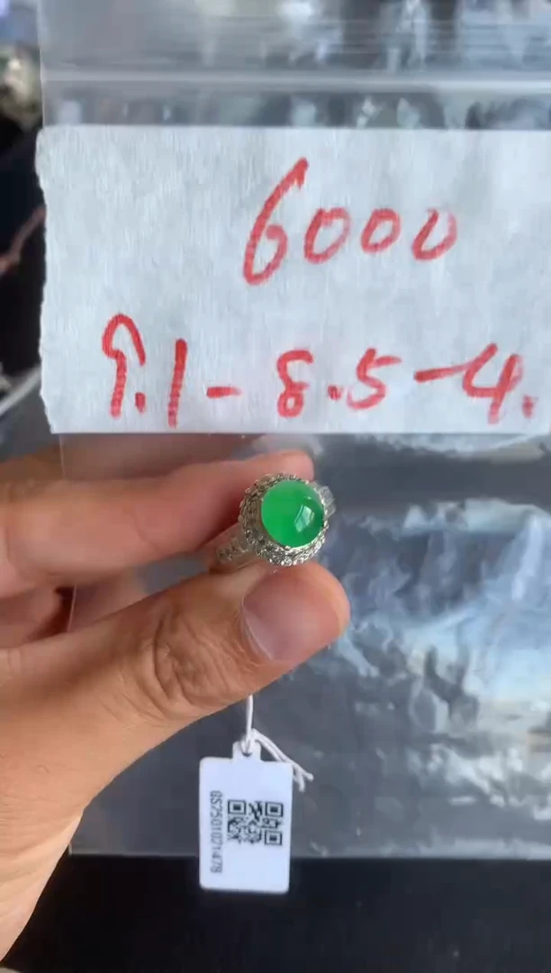 未镶嵌定制翡翠缅甸A货翡翠，拍一发一