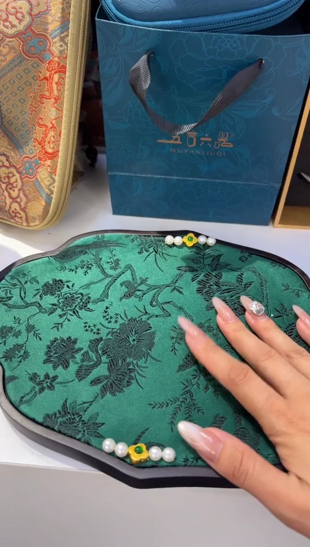 瓷片小乔产品链接