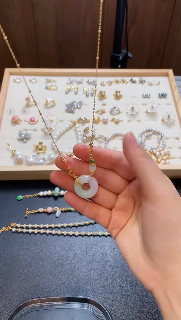 【闪购商品】翡翠银S925镀金镶嵌颈饰吊坠