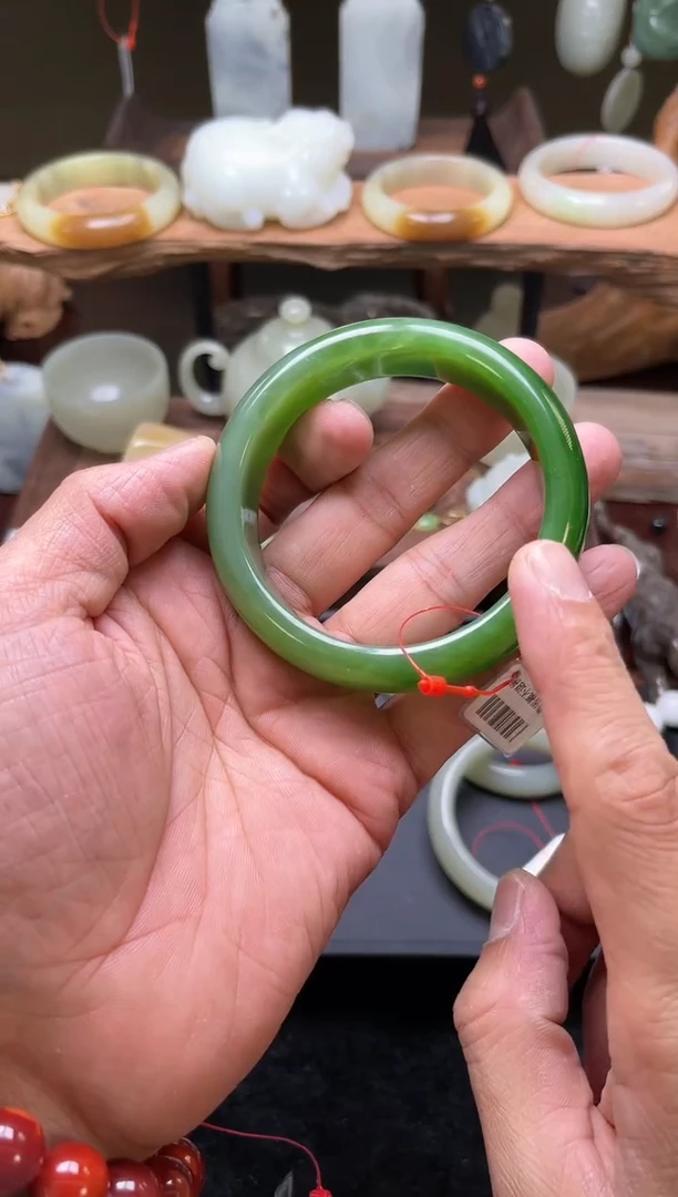 【闪购商品】和田玉手镯未镶嵌俄七碧玉 60圈 9002003