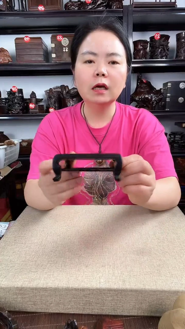 木老李红木工艺品689瑕疵
