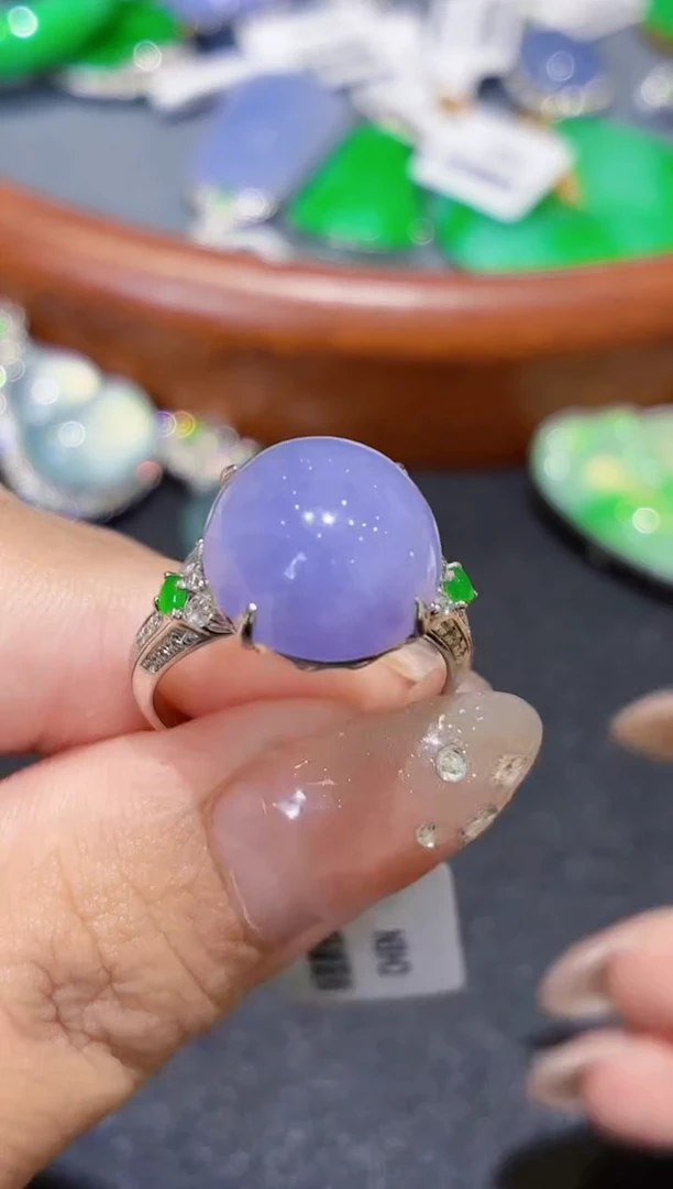 18K金镶嵌戒指翡翠天然A货翡翠