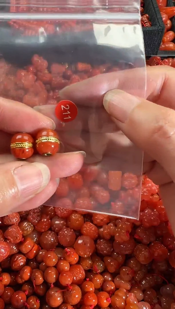 【闪购商品】南红玛瑙颈饰未镶嵌1