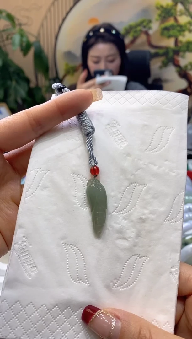 【闪购商品】翡翠颈饰未镶嵌99910701