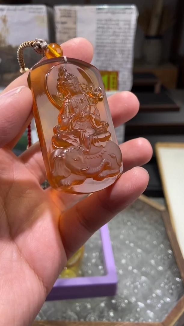琥珀颈饰未镶嵌乐**中普贤