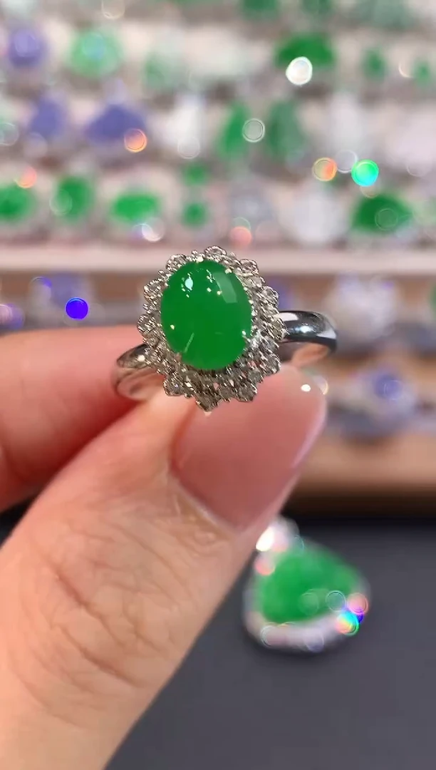 18K金镶嵌戒指翡翠a96