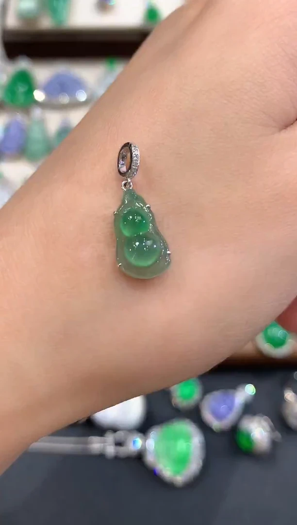 吊坠(不含链)18K金镶嵌翡翠q3