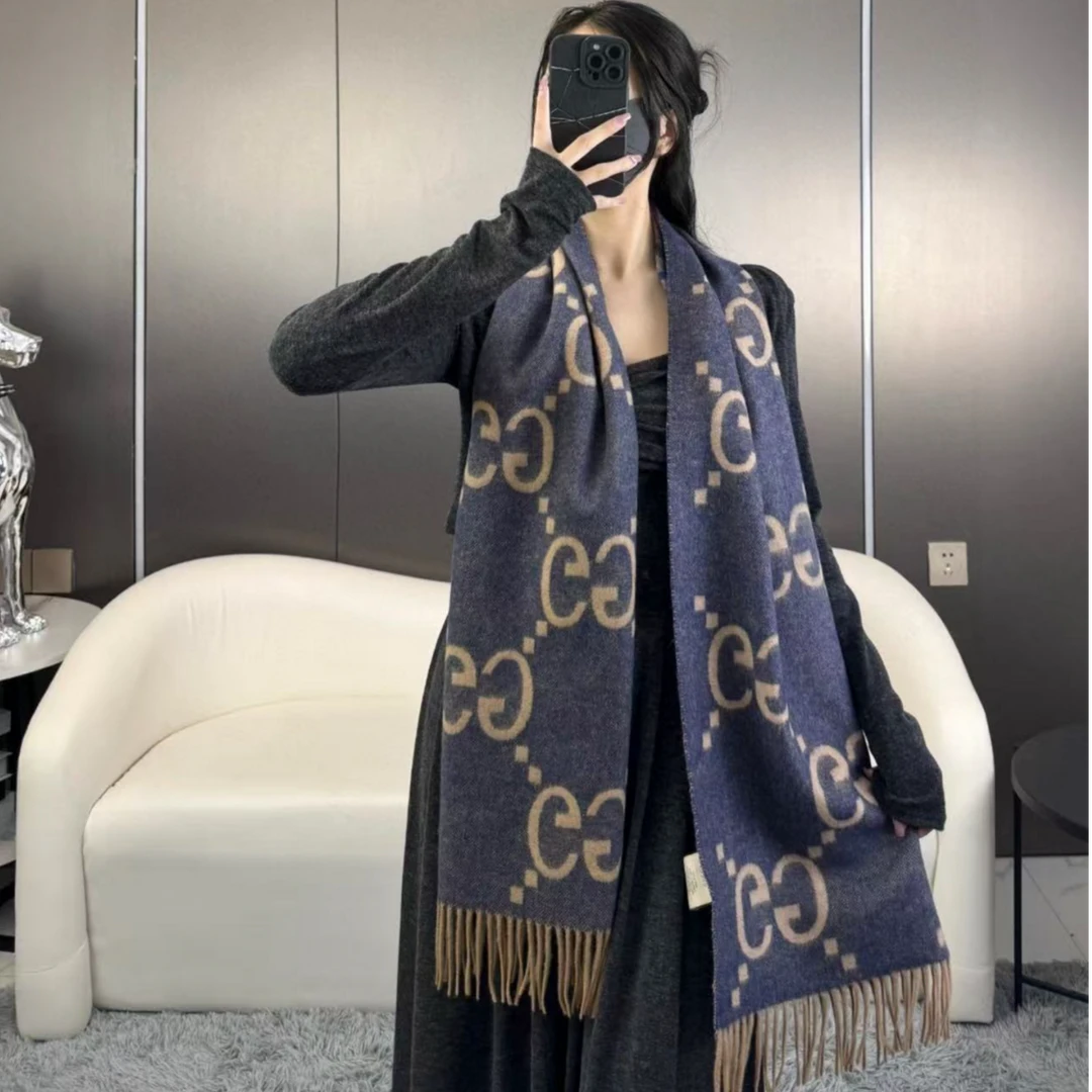 【专柜同款】秋冬季女士潮流披肩G1